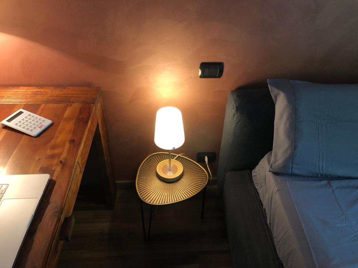 Casa Toret: Bilocale Luminoso E Moderno, Ben Attrezzata 토리노 외부 사진
